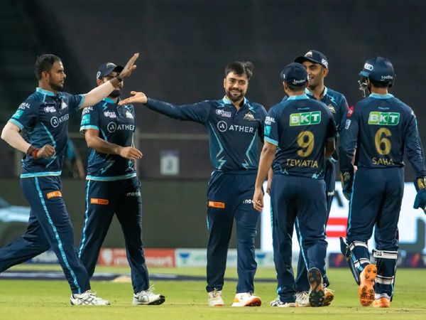 Lucknow Super Giants vs Gujarat Titans LIVE UPDATES