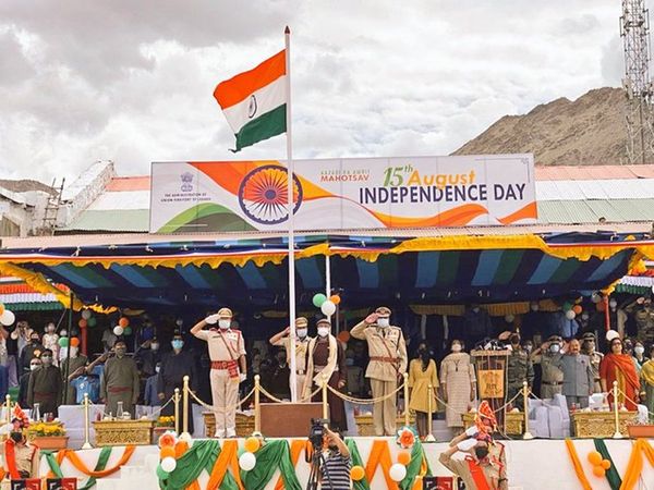 75th Independence Day celebrated in Ladakh, Lt. Governor RK Mathur hoisted the tricolor in Leh