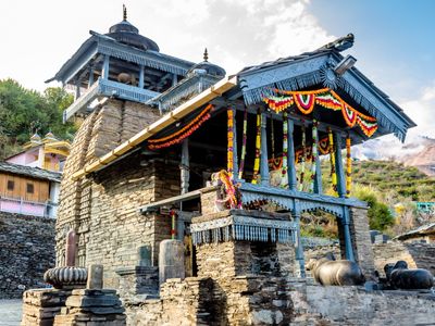 Mysterious Lakhamandal Temple of Uttarakhand from Where Pandavas Escapes  During Lakshagrah पांच हजार साल पुराने इस रहस्यमयी मंदिर से है पांडवों का  खास रिश्ता, इस गुफा से गुजरकर ...