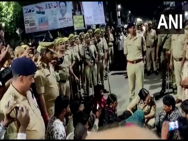 Lakhimpur Kheri, after bodies of 2 girls found hanging from a tree now four accused arrested by UP Police