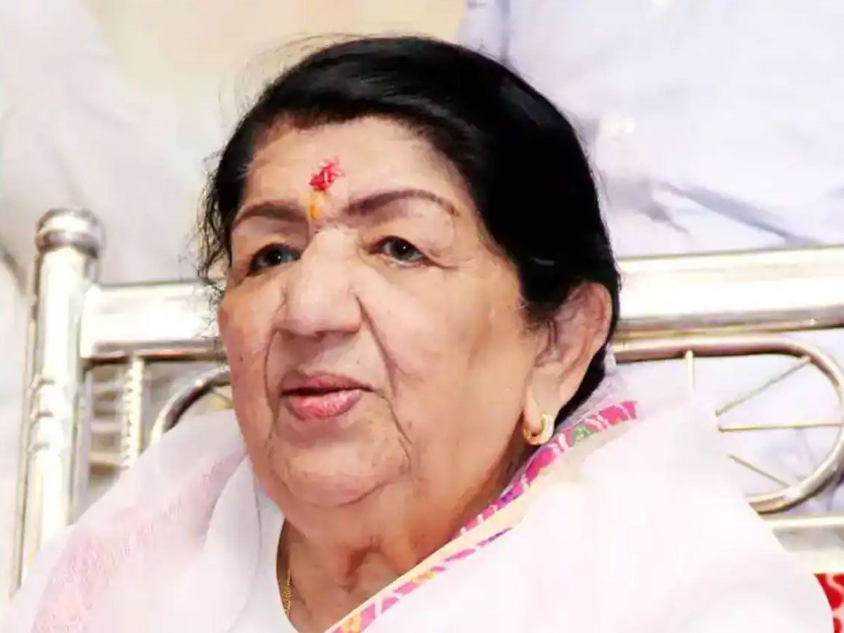 Lata Mangeshkar Birthday: पिता जिंदा होते तो सिंगर नहीं बनती लता मंगेशकर, जानिए उनके पांच दिलचस्प किस्से