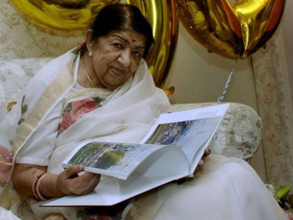 Lata Mangeshkar always sings barefoot 