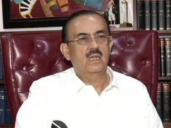 Sushant's family lawyer Vikas Singh