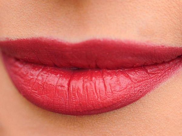 Tea tree oil for lips 