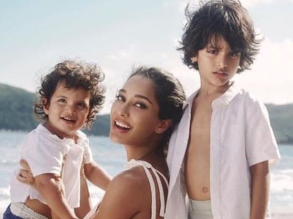 Lisa Haydon third baby