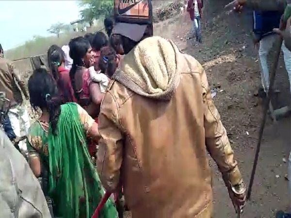 Around three dozen women and children abducted by rival dera of Kanjar community in Jhalawar Rajasthan