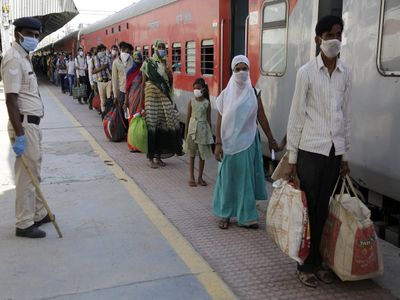 MHA clarified order regarding movement of persons amid lockdown 3.0 MHA clarified order regarding movement of persons amid lockdown 3.0