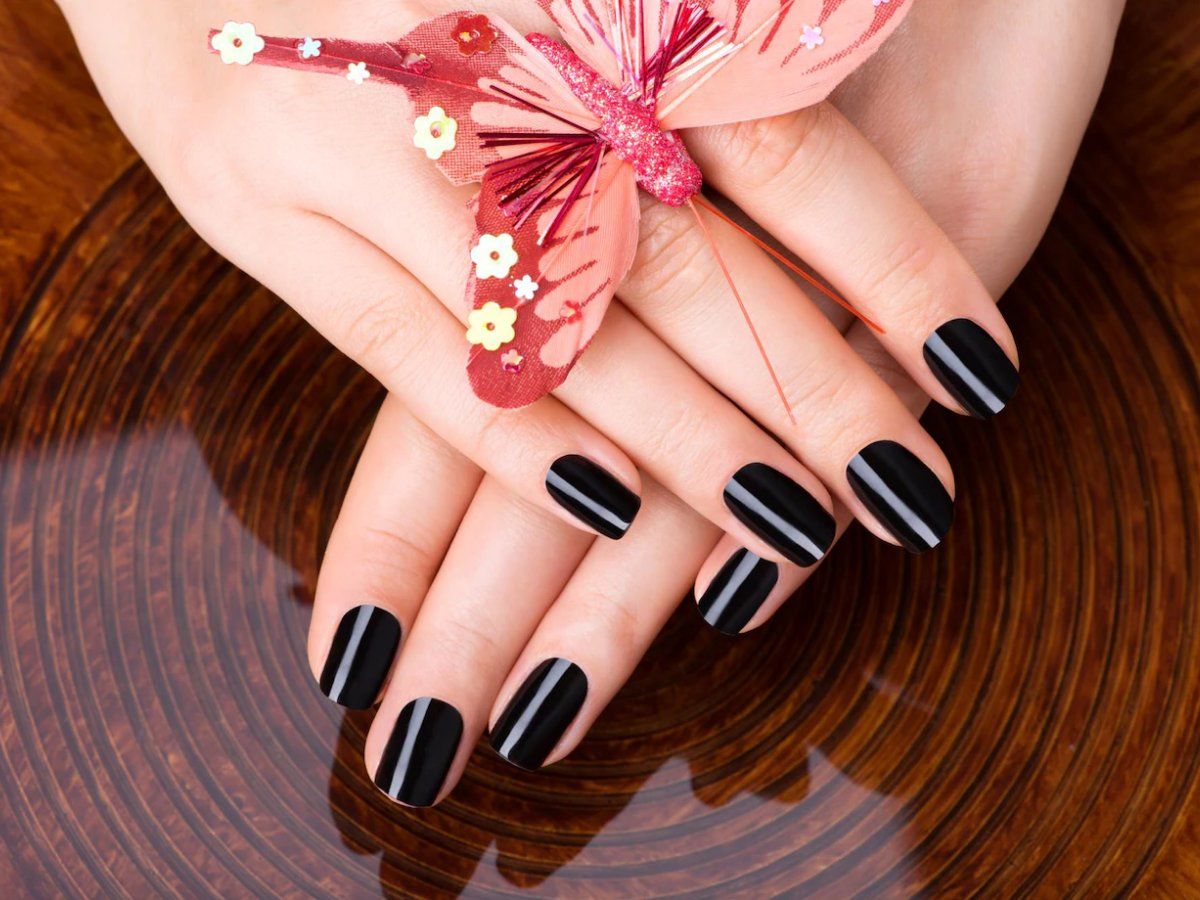Tips for long and healthy nails: beauty tips in hindi, DIY nail care- नाखून  की बढ़ानी है मजबूती, तो अपनाएं ये असरदार टिप्स