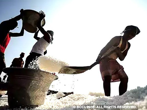 today's history 1 May 2022