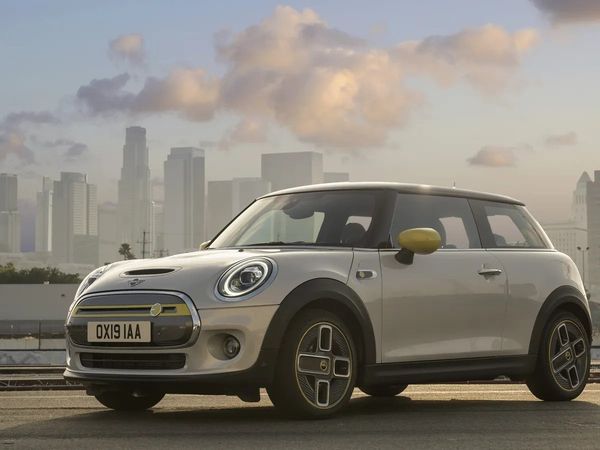 MINI Cooper SE Bookings Re Open In India