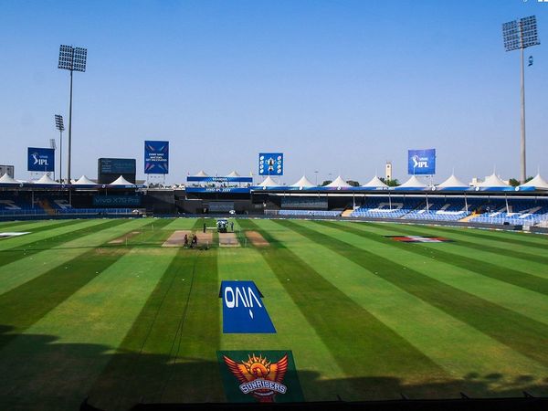 MI vs DC Pitch Report Sharjah Cricket Stadium