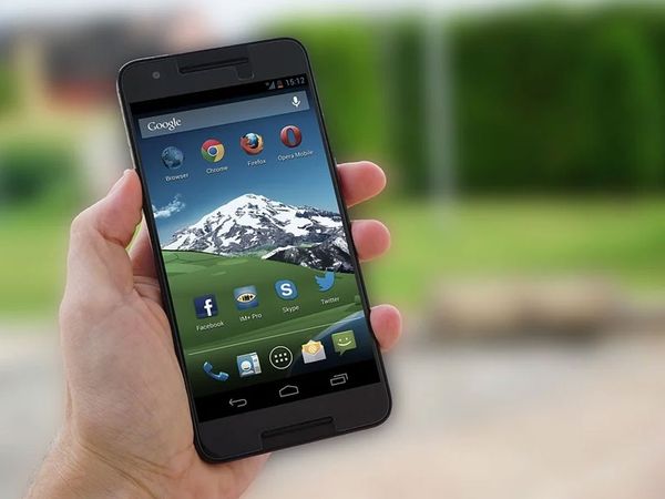 Mobile app released for loan to street vendors under Pradhan Mantri Swanidhi Yojana