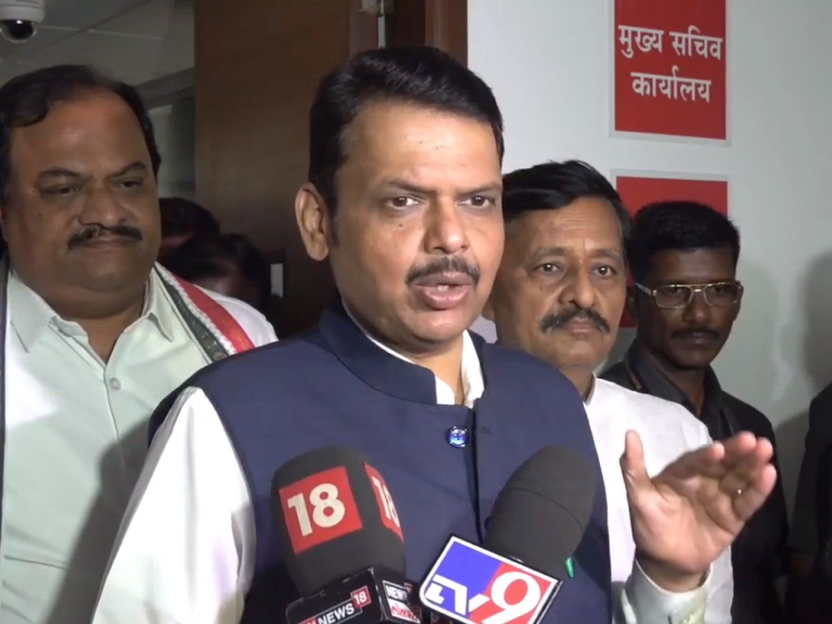 औरंगाबाद और उस्मानाबाद का नाम बदलना उद्धव ठाकरे कैबिनेट का फैसला अवैध, बोले महाराष्ट्र डिप्टी सीएम फडणवीस