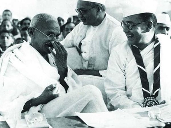 Mahatma Gandhi, Subhash Chandra Bose