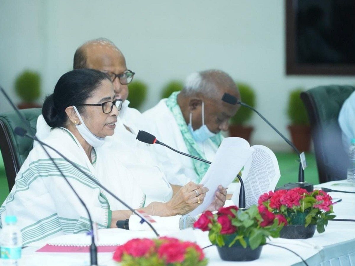 राष्ट्रपति चुनाव: एक उम्मीदवार उतारने पर तैयार हुआ विपक्ष, शरद पवार कर चुके इनकार, ममता बनर्जी ने सुझाए 2 नए नाम