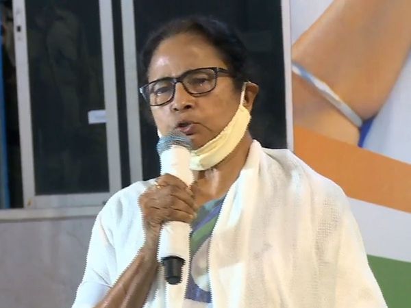 West Bengal CM Mamata Banerjee