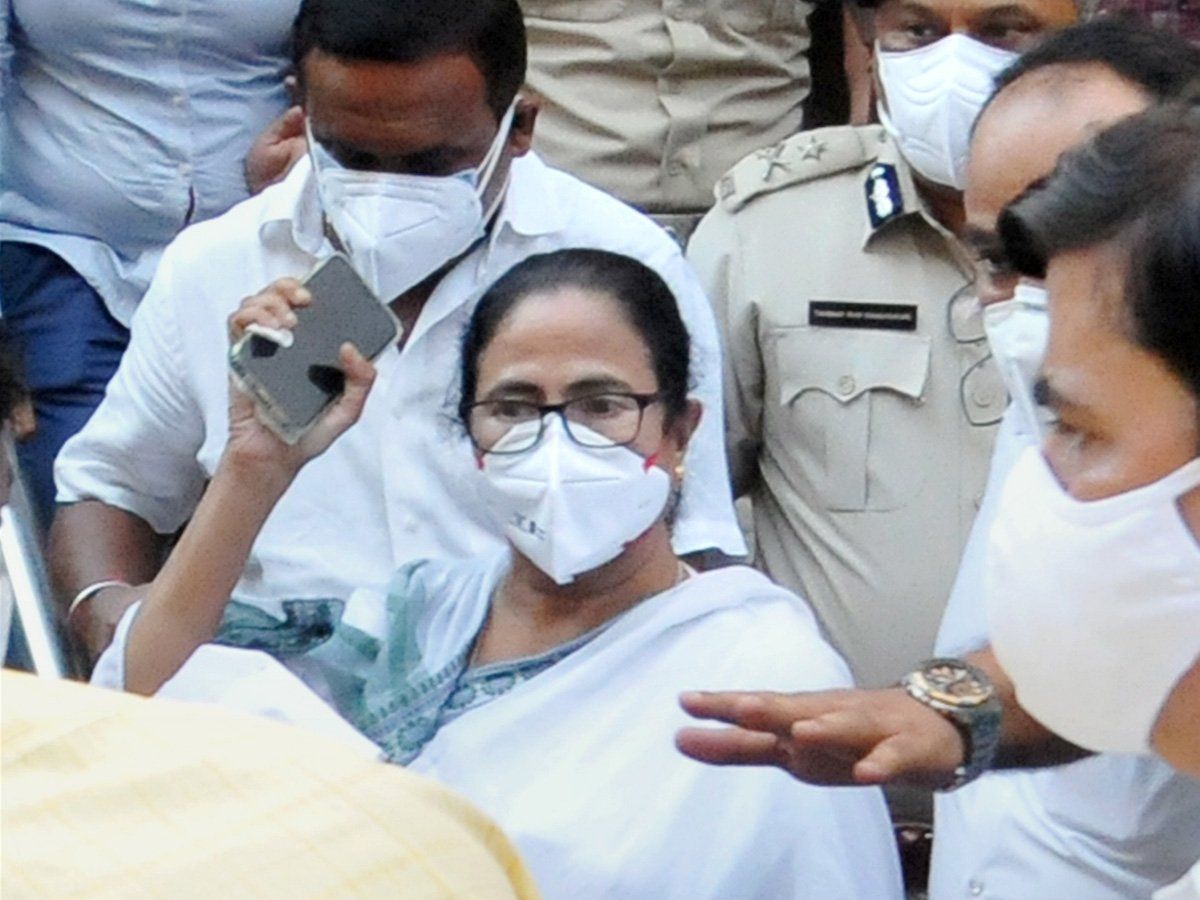 नारद स्टिंग मामला: सुनवाई स्थगित, जेल में ही रहेंगे ममता बनर्जी के मंत्री