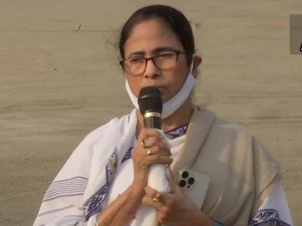 'We are one in foreign affairs', Mamta Banerjee asked- when he knew why didn't bring students earlier?