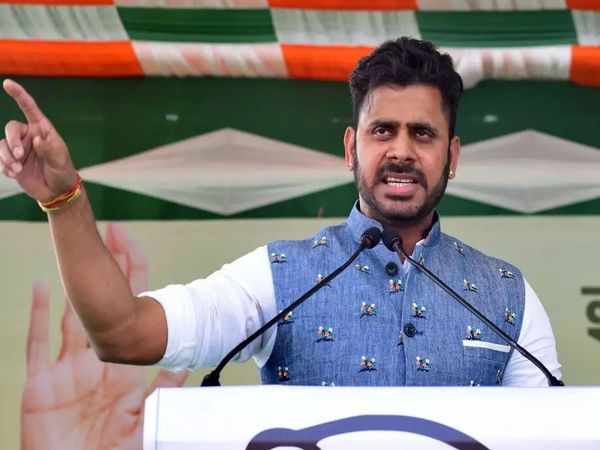  Sports Minister Manoj Tiwary