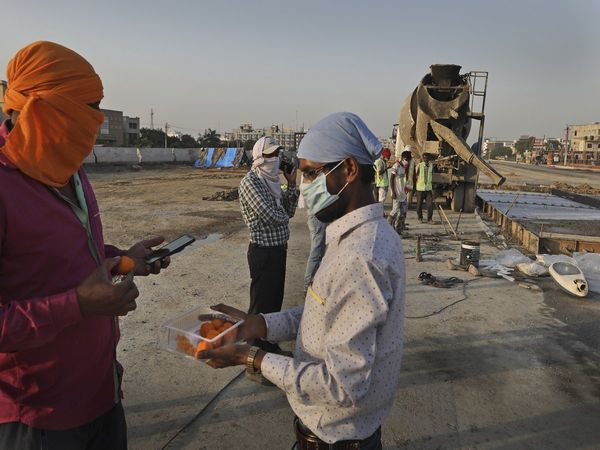 In UP, pay Rs 100 fine if caught without mask amid corona pandemic