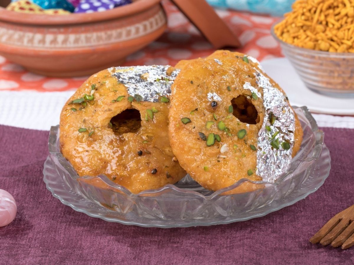 Mawa Kachori Recipe In Hind How To Make Mawa Kachori At Home A Popular Rajasthani Sweets