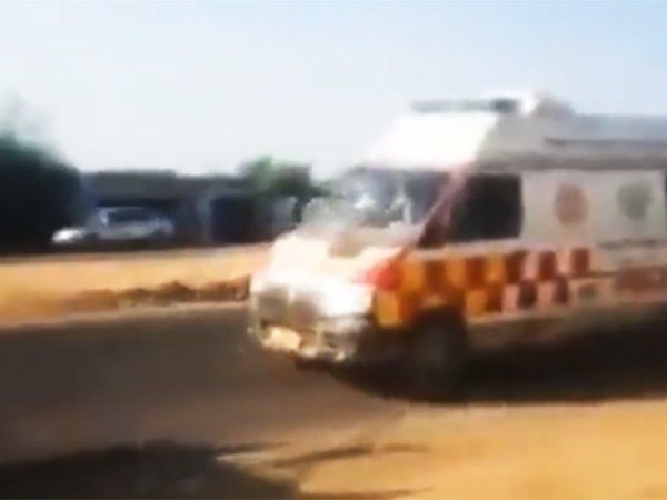 Meerut ambulance viral video