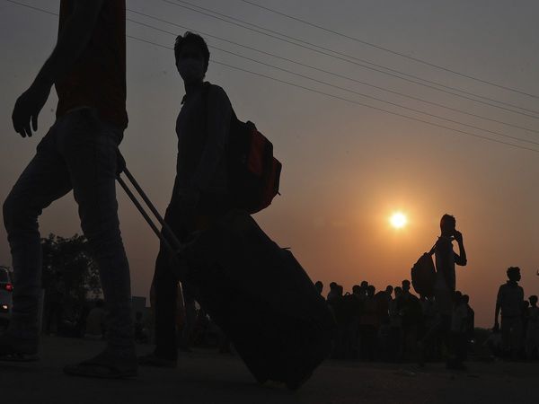 migrant workers walking down to Bihar crushed to death by a bus in UP’s Muzaffarnagar