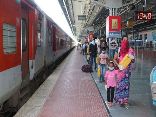 Migration commission UP