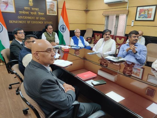 Efforts to start common charger for mobile phones to small gadgets, consumer ministry will constitute expert group