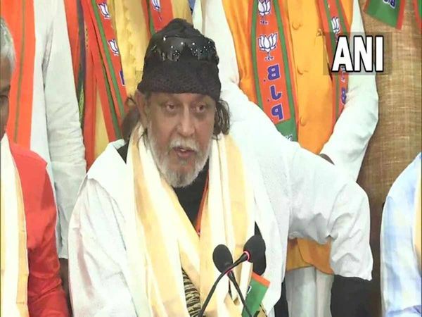 BJP leader Mithun Chakraborty big claim said 21 TMC leaders are still in touch with me just wait for the time