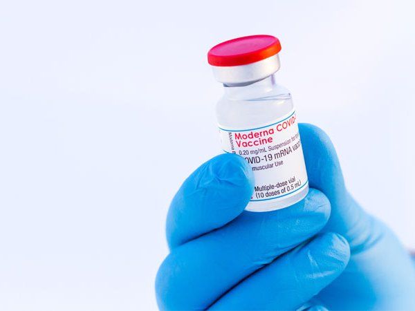 Moderna vaccine Import