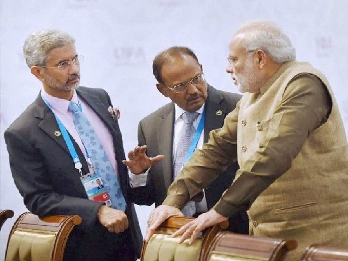 रूस-यूक्रेन युद्ध के बीच भारत की दिखी अलग विदेश नीति,ये 5 फैसले दे रहे हैं गवाही