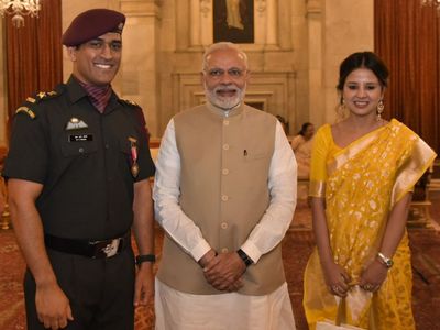 Modi Dhoni Sakshi Modi Dhoni Sakshi