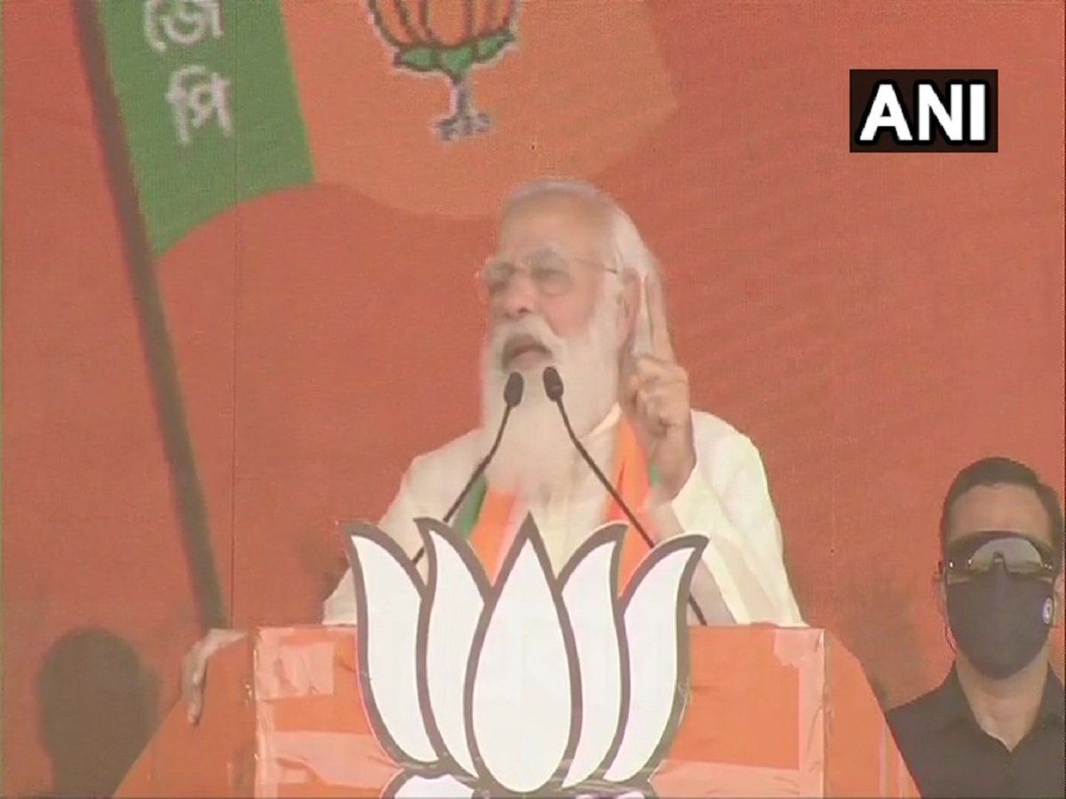 PM Modi Rally: मोदी बोले- दीदी पर अब अपना ही बस नहीं है बल्कि उनका रिमोट कंट्रोल कहीं और है