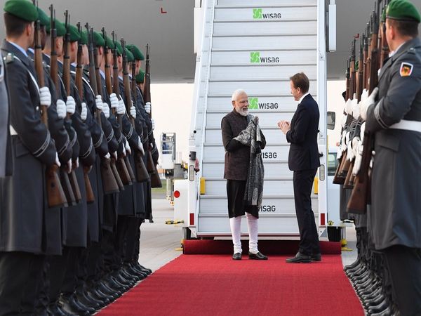 PM Modi gets a warm welcome from the Indian diaspora in Berlin