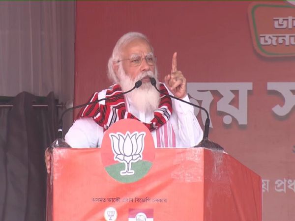 Narendra Modi addresses election rally at Bokakhat, Assam