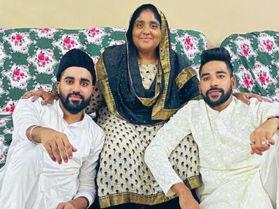 Mohammed Siraj with family, Eid 2021 Mohammed Siraj with family, Eid 2021