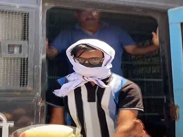 Alt News co founder Mohammed Zubair did not get relief Lakhimpur Kheri Court sent to 14 day judicial custody