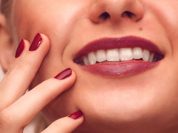 Meaning of mole on the Lips