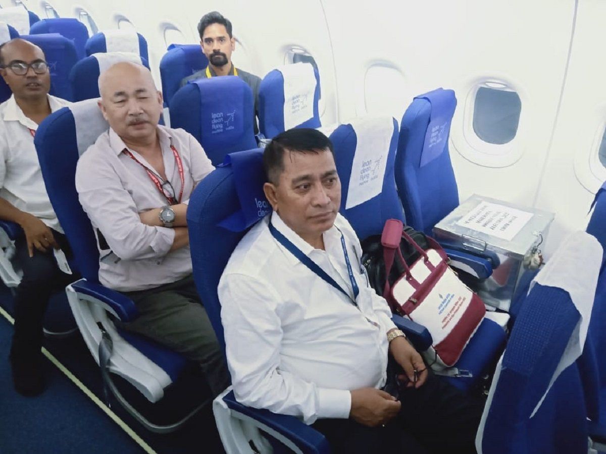 President Election: मतदान के बाद विमान में सवार होकर दिल्ली को रवाना हुए ‘मिस्टर बैलेट बॉक्स’, जानिए पूरा मामला