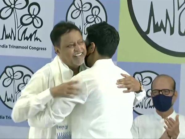 Jolt for BJP! National Vice President Mukul Roy joins TMC