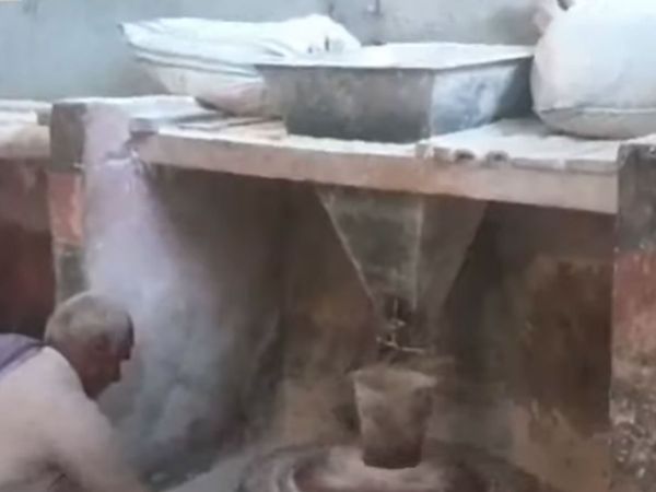 Muzaffarnagar pani wali chakki