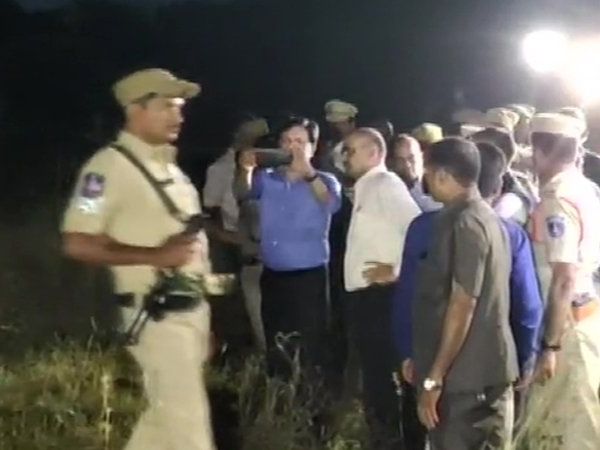 NHRC: हैदराबाद एनकाउंटर घटनास्थल पर पहुंची मानवाधिकार आयोग की टीम, की पड़ताल