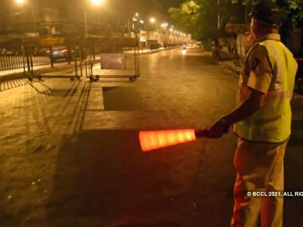 Gujarat New SOP: 8 महानगरों में 'नाइट कर्फ्यू' अब 10 अक्टूबर तक, 'गरबे' के बड़े आयोजन को मंजूरी नहीं