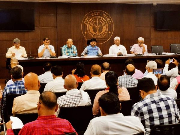 Will reach directly from Delhi to Prayagraj in Kumbh by Ganga Expressway 95 percent land will be acquired says Nandi