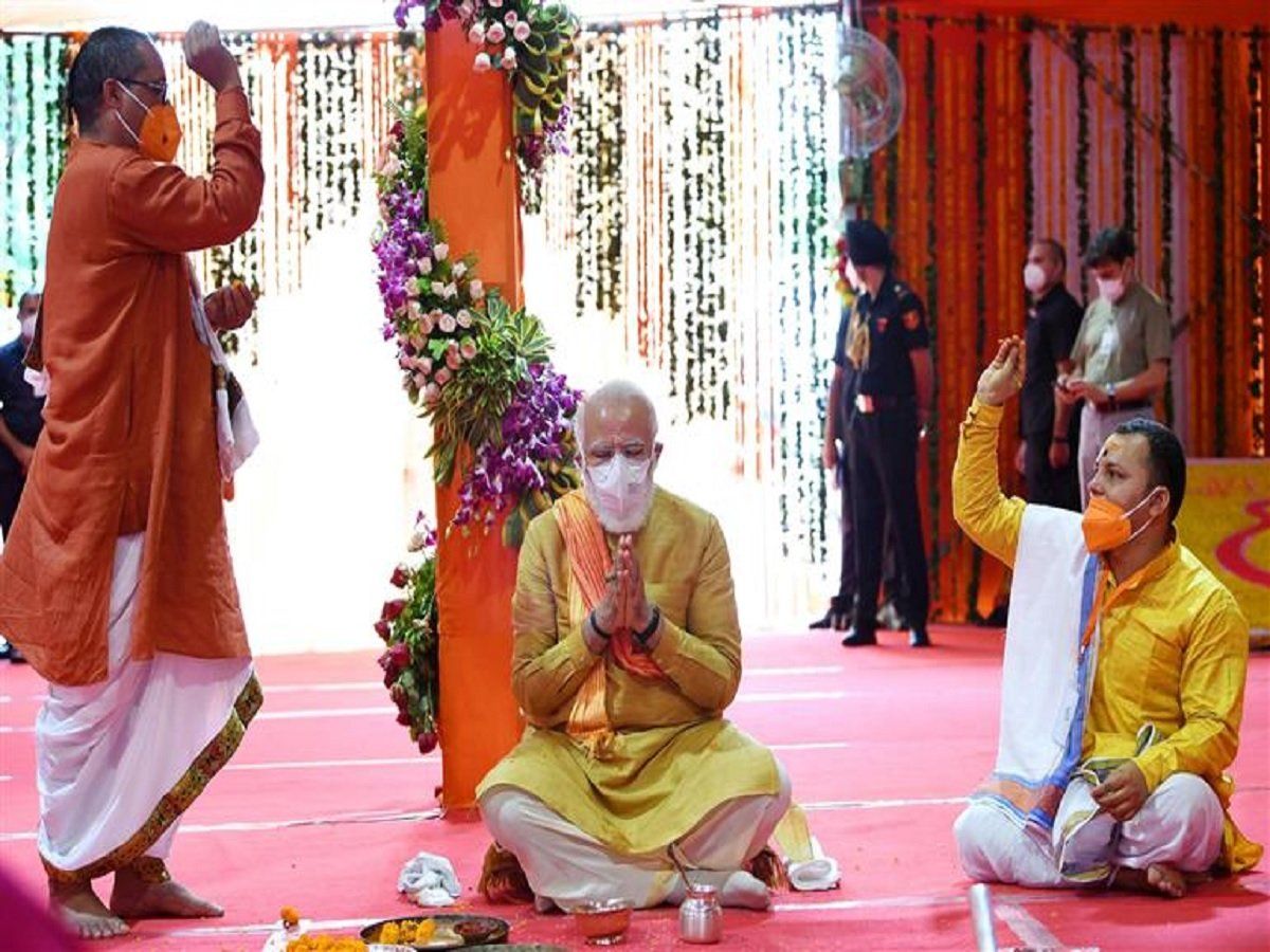 अयोध्या: PM मोदी ने भूमि पूजन करके एक खींची ऐसी लकीर, विपक्ष के लिए टेढ़ी खीर होगी मिटा पाना