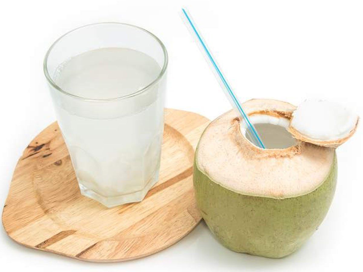 coconut water benefits: Coconut Water: वजन कम करना हो या फिर दिल को रखना है स्वस्थ तो रोजाना पीएं नारियल पानी, coconut water benefits For Health In hindi | Health Tips in