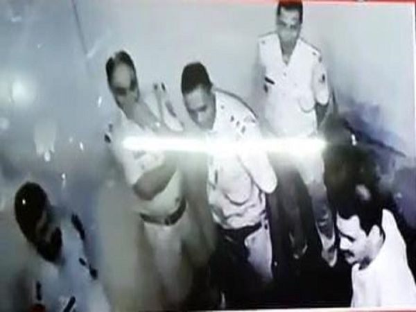 एसपी ने लापरवाही के आरोप में 5 पुलिसकर्मियों को हाजत में बंद किया