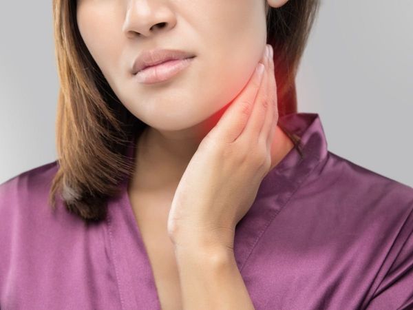 Neck sprain home treatment, neck injury home treatment, how to get rid of neck pain, how to get rid of neck pain instantly, how to get rid of neck pain fast at home, gardan dard ka gharelu upay, गर्दन दर्द दूर करने के घरेलू नुस्खें,  गर्दन दर्द दूर करने क