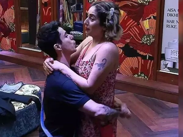 Neha Bhasin, Pratik Sehajpal